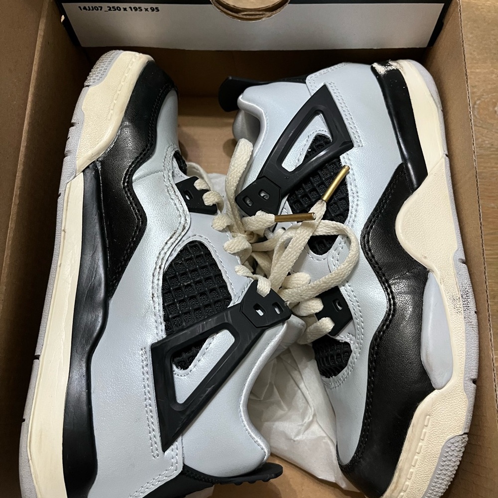 Jordan Kids Sneakers in Black and White